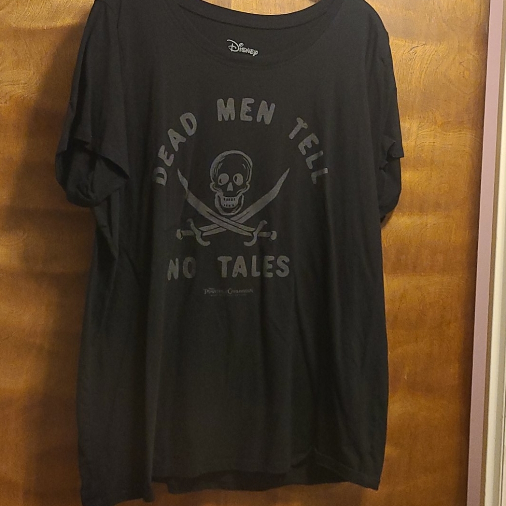 Pirate of the Caribbean graphic t-shirt